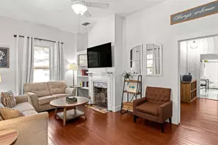 101 NE 9th St, Gainesville, FL 32601 - Photo 6