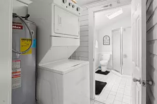 101 NE 9th St, Gainesville, FL 32601 - Photo 20