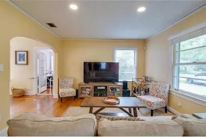 407 NE 8th Street, Gainesville, FL 32601 - Photo 4