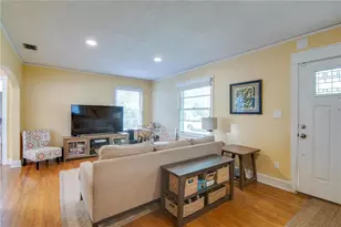 407 NE 8th St, Gainesville, FL 32601 - Photo 6