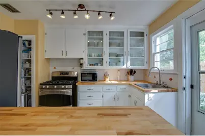 407 NE 8th Street, Gainesville, FL 32601 - Photo 22