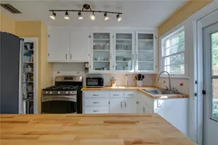 407 NE 8th St, Gainesville, FL 32601 - Photo 22