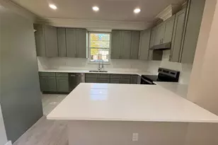 1217 NE 4 St, Gainesville, FL 32601 - Photo 10