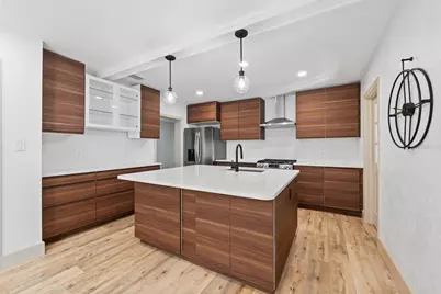 815 NE 12th Avenue, Gainesville, FL 32601 - Photo 10