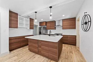 815 NE 12th Ave, Gainesville, FL 32601 - Photo 10