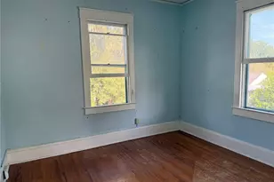 404 NE 10th Ave, Gainesville, FL 32601 - Photo 10