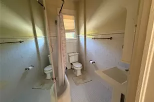 404 NE 10th Ave, Gainesville, FL 32601 - Photo 12