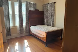 404 NE 10th Ave, Gainesville, FL 32601 - Photo 8