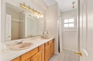 1135 SE 12th Ave, Gainesville, FL 32641 - Photo 18