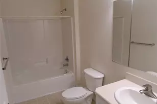 1221 NW 35th Ave, Gainesville, FL 32609 - Photo 8