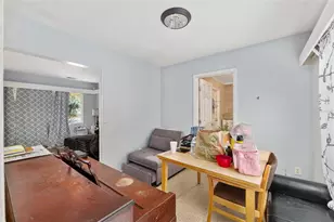 305 NW 34th St, Gainesville, FL 32607 - Photo 10