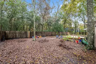 305 NW 34th St, Gainesville, FL 32607 - Photo 36