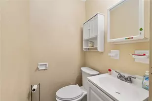 305 NW 34th St, Gainesville, FL 32607 - Photo 18