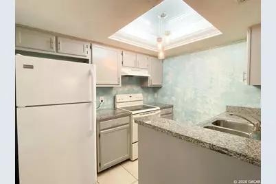 5855 SW 8th Place, Gainesville, FL 32607 - Photo 4