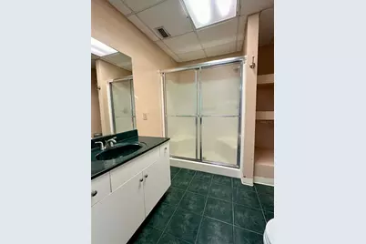 905 SW 8th Avenue, Gainesville, FL 32601 - Photo 14