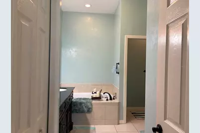 7640 SW 25th Avenue, Gainesville, FL 32608 - Photo 22