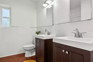 1316 NE 9th St, Gainesville, FL 32601 - Photo 16