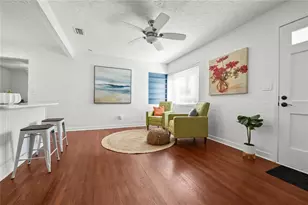 1316 NE 9th St, Gainesville, FL 32601 - Photo 4