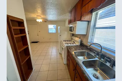 1406 SW 18th Place #4, Gainesville, FL 32608 - Photo 6