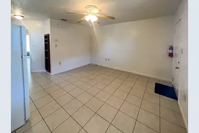 1406 SW 18th Place #4, Gainesville, FL 32608 - Photo 4