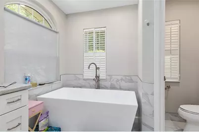 2821 NW 12th Place, Gainesville, FL 32605 - Photo 40