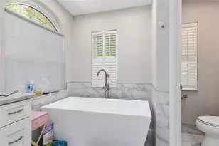 2821 NW 12th Pl, Gainesville, FL 32605 - Photo 40