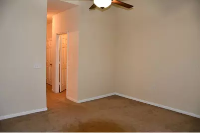 5062 NW 44th Lane #107, Gainesville, FL 32606 - Photo 16