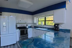 202 Cue Lake Dr, Hawthorne, FL 32640 - Photo 12