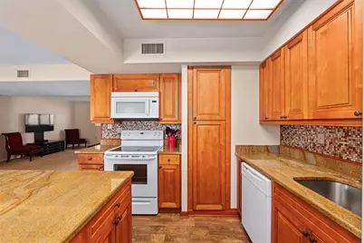 401 NW 39th Road #401C, Gainesville, FL 32607 - Photo 14