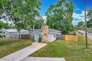 3702 W Reynolds St, Plant City, FL 33563 - Photo 2