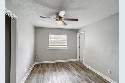 3702 W Reynolds Street, Plant City, FL 33563 - Photo 10