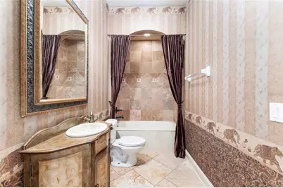 9008 SW 17th Avenue, Gainesville, FL 32607 - Photo 48