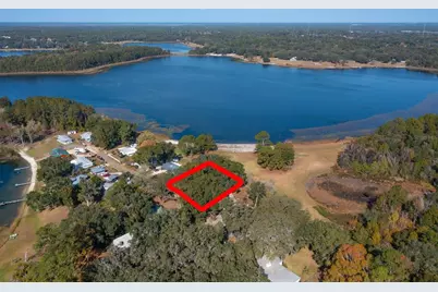 7915 Breezy Point Road W, Melrose, FL 32666 - Photo 2