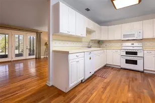 7915 Breezy Point Rd W, Melrose, FL 32666 - Photo 8