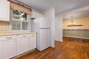 7915 Breezy Point Rd W, Melrose, FL 32666 - Photo 10