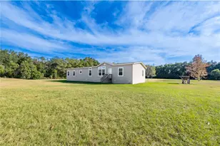 129 Perry Rd, Hawthorne, FL 32640 - Photo 2