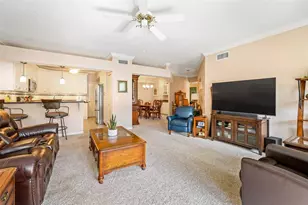 10505 NW 30th Ln, Gainesville, FL 32606 - Photo 4