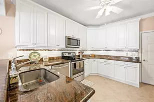 10505 NW 30th Ln, Gainesville, FL 32606 - Photo 6