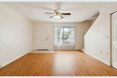 2300 SW 43rd Street #L2, Gainesville, FL 32607 - Photo 6