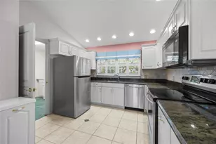 3951 Myrtle St, Saint Augustine, FL 32084 - Photo 8