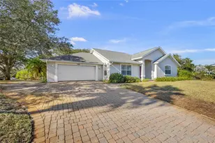 3951 Myrtle St, Saint Augustine, FL 32084 - Photo 2