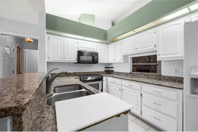 5911 NW 44th Pl, Gainesville, FL 32606 - Photo 4