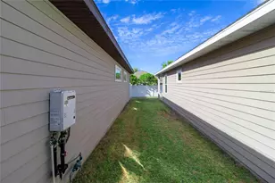 1852 SW 246th Dr, Newberry, FL 32669 - Photo 6