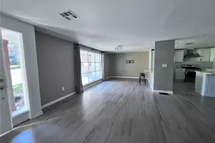 122 NW 29th St, Gainesville, FL 32607 - Photo 2