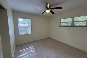 217 NW 36th Dr, Gainesville, FL 32607 - Photo 18