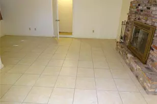 217 NW 36th Dr, Gainesville, FL 32607 - Photo 8