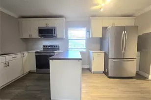 914 SW 8th Ave, Gainesville, FL 32601 - Photo 4