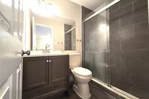 914 SW 8th Ave, Gainesville, FL 32601 - Photo 18