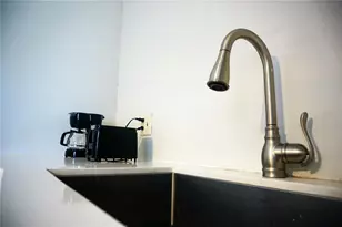 914 SW 8th Ave, Gainesville, FL 32601 - Photo 10