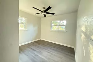 1030 SE 18th Terrace, Gainesville, FL 32641 - Photo 8